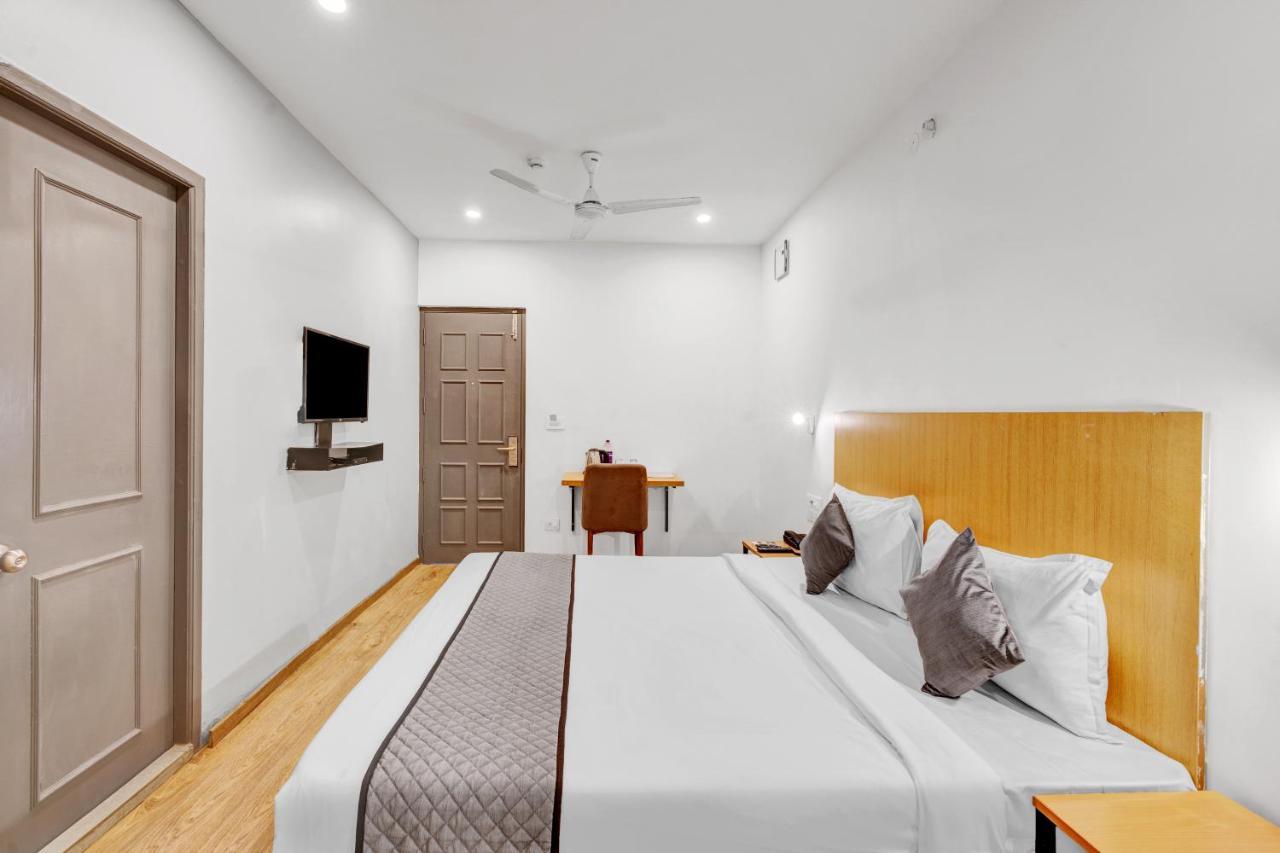 Upar Hotels Uthandi, Ecr Chennai Extérieur photo